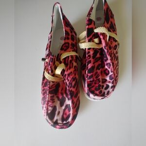 Pink Leopard Print Slip-On Shoes with Gold Laces. Size 8